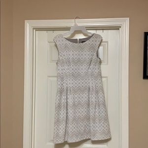 Jessica Howard 12P Formal Dress